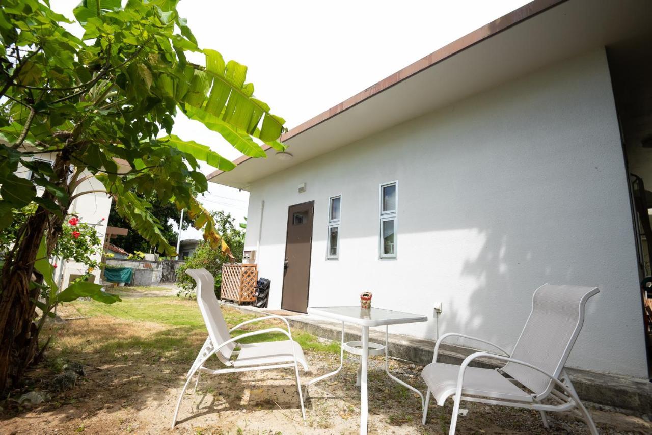 コテージなかどまり Apartment Onna Exterior photo